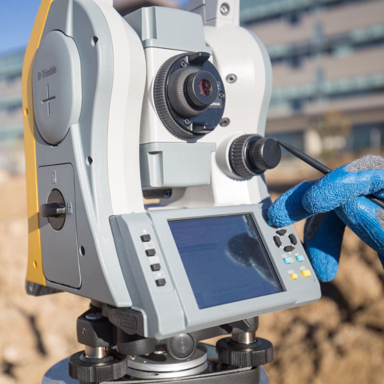 Электронный тахеометр Trimble C5 3" OP