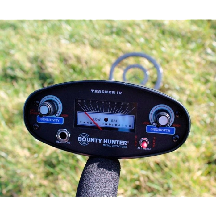 Металлоискатель Bounty Hunter Tracker IV
