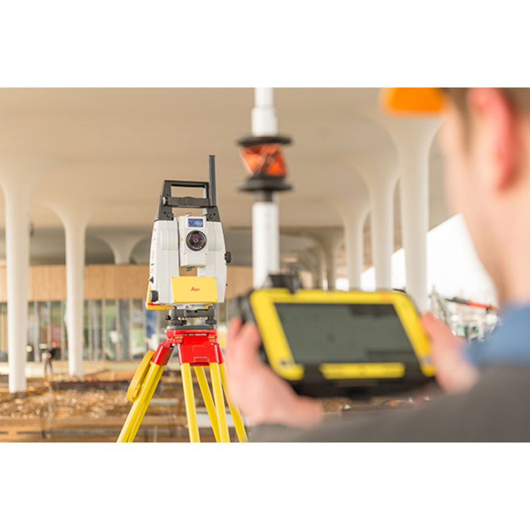 Роботизированный тахеометр Leica iCON robot iCR80S
