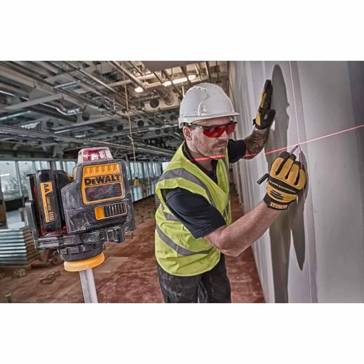 Лазерный уровень DEWALT DCE089D1R