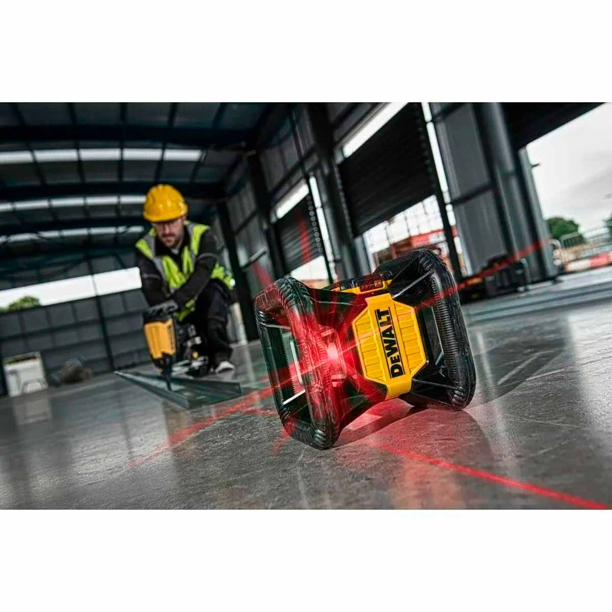 Ротационный лазерный нивелир DEWALT DCE079D1R