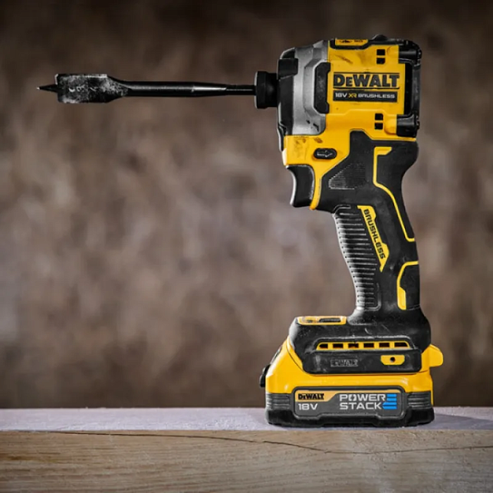 Аккумуляторный ударный бесщёточный шуруповерт DeWALT DCF850E2T-QW