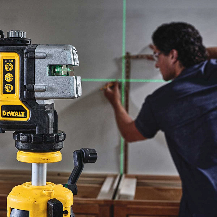Лазерный уровень DEWALT DW089CG с зеленым лучом