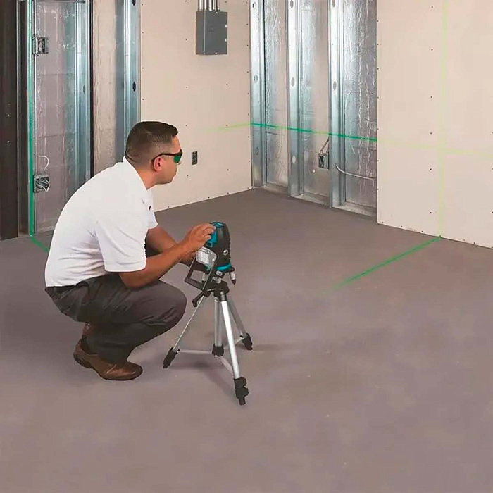 Лазерный уровень Makita SK209GDZ с зеленым лучом