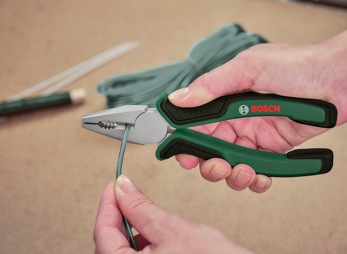 Плоскогубцы комбинированные