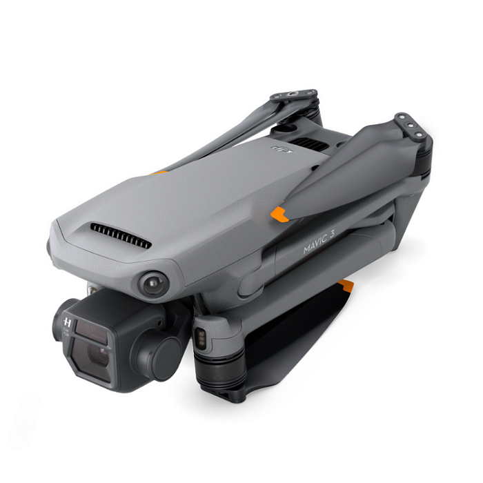 Дрон DJI Mavic 3 Fly More Combo